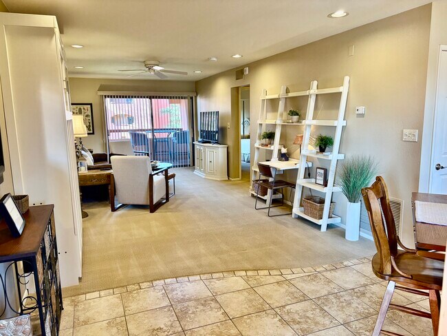 Building Photo - 12222 N Paradise Village Pky W