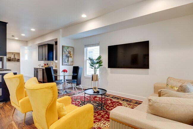 Foto del edificio - 2941 N Park Ave