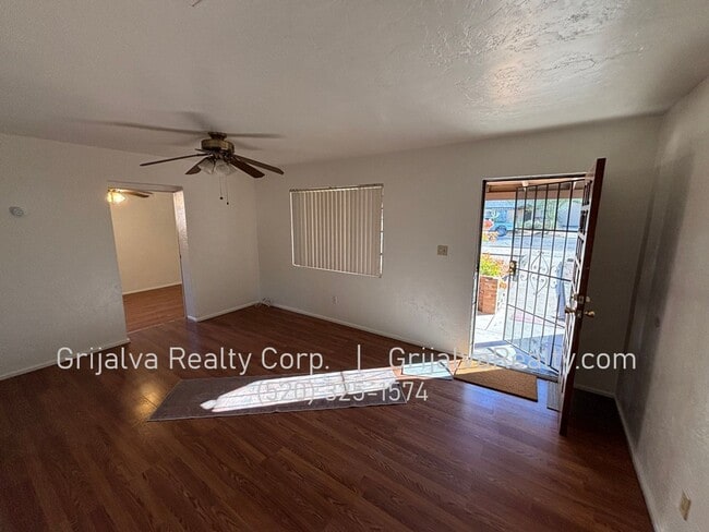 Building Photo - Cute 2 Bedroom House for Rent - Close to Reid Park  (22nd St/Tucson)