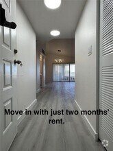 Building Photo - 2880 N Oakland Forest Dr