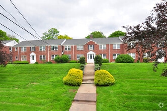Building Photo - 1012 Trout Brook Dr