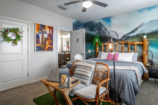 Photo - 8605 Tradewind Cir Apartment