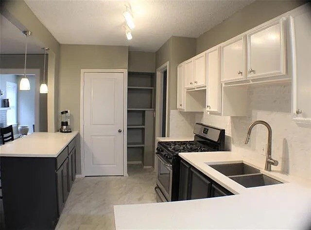 Foto del edificio - 4052 Prescott Ave