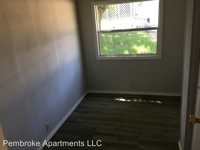 Building Photo - 1 Bridgeview Trailer Ct