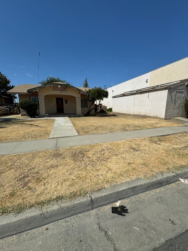 Primary Photo - 1421 Jefferson St