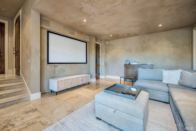 Foto del edificio - 2470 Spring Mountain Rd