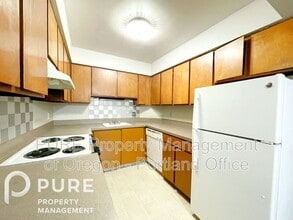 Building Photo - 1119 SE 27th Ave