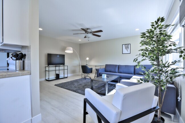 Living room - 178 Permanente Way