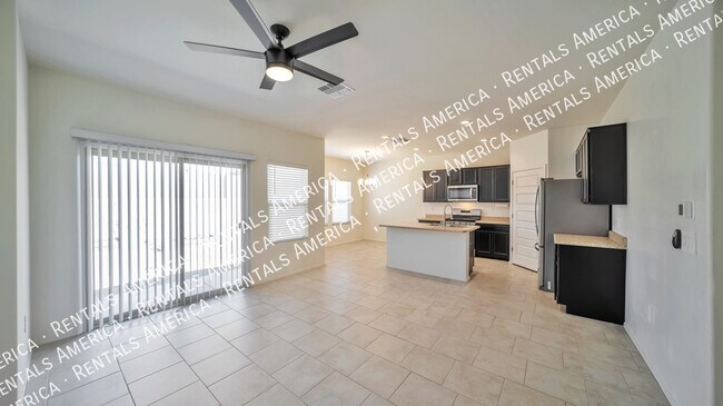 Foto del edificio - Spacious floorplan & great location!