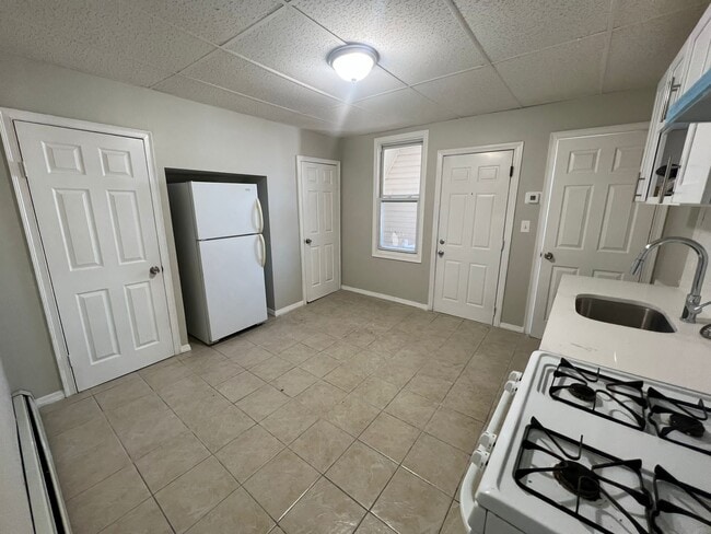 Building Photo - 489 S 19th St