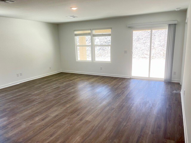 Foto del edificio - 2566 Aaron Pl