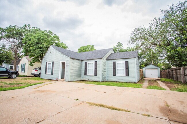 Foto del edificio - Move-In Ready! Stunning Home with Modern U...