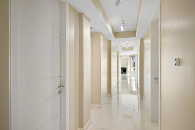 Building Photo - 519 Caruso Ave