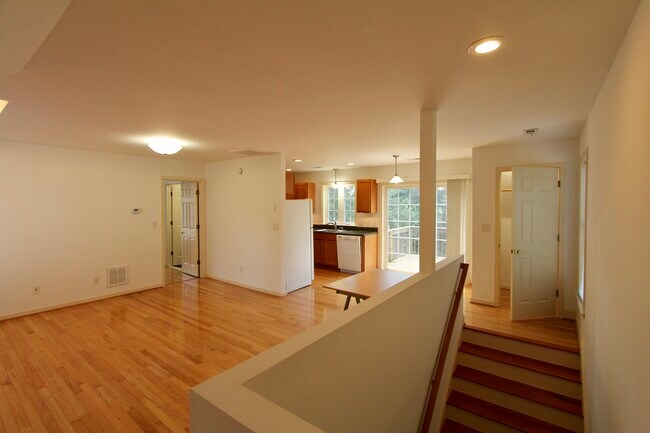Foto del edificio - 1039 Locust Ave