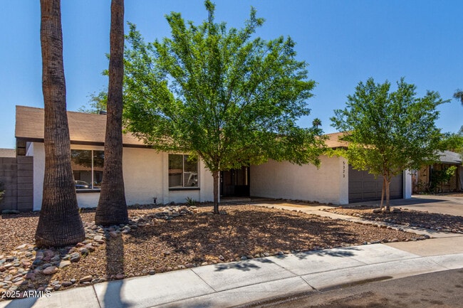 Building Photo - 5323 W Seldon Ln