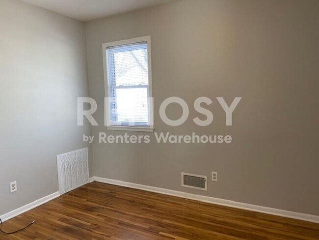 Foto del edificio - 2424 25th St NW