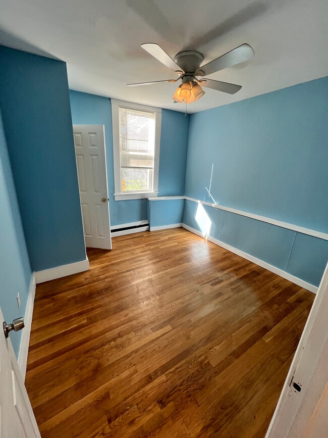 Building Photo - 12 Webster St