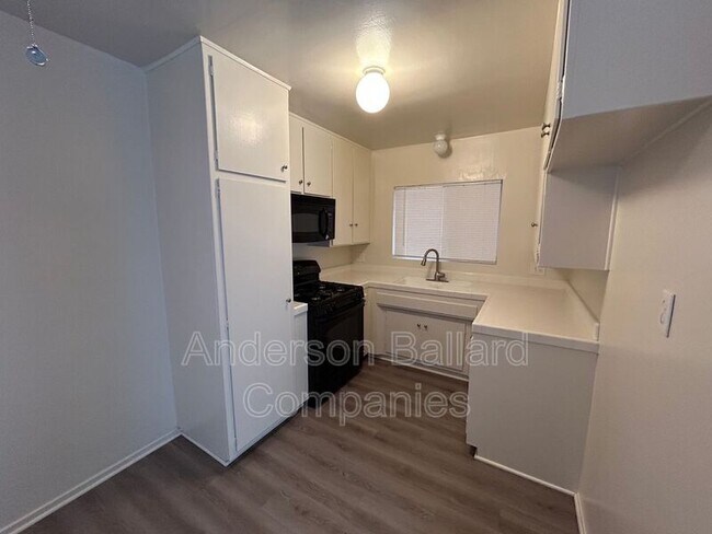 Building Photo - 2914 Fairmount Ave