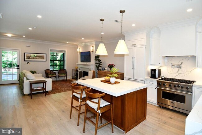 Foto del edificio - 3705 35th St NW