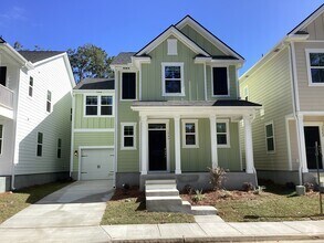 Building Photo - 1946 Weeping Cypress Dr