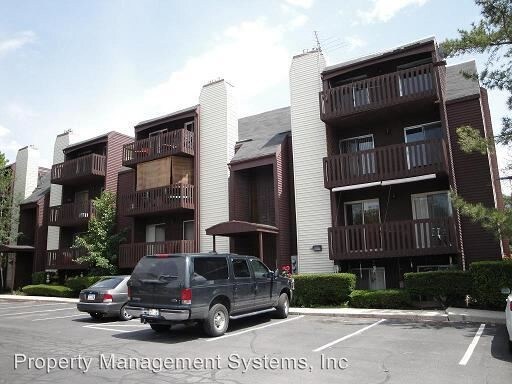 Primary Photo - 2220 E Murray Holladay Rd