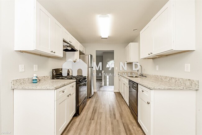 Foto del edificio - 4 br, 3 bath House - 130 Loverwood Ct