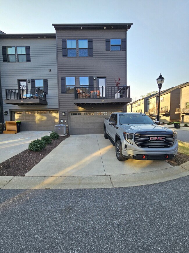 Foto del edificio - 15 Stinson Rd