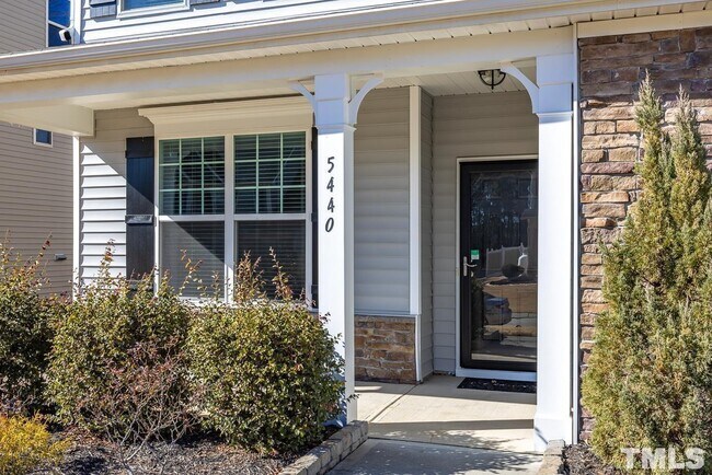 Foto del edificio - 5440 Emerald Spring Dr