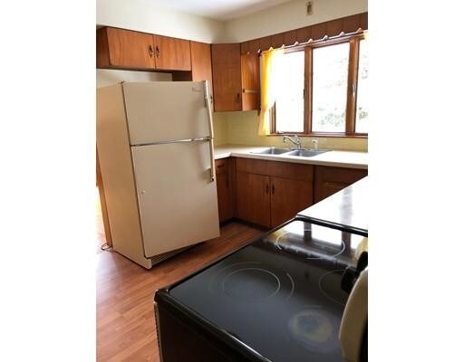 Foto del edificio - 88 Degaris Ave