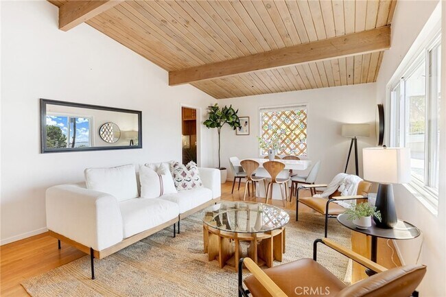 Foto del edificio - 3117 Harmony Pl