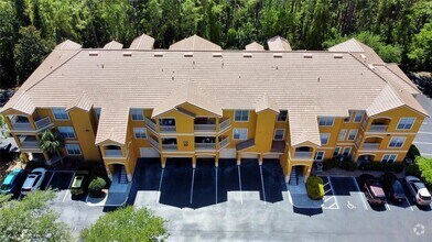 Building Photo - 8818 Villa View Cir