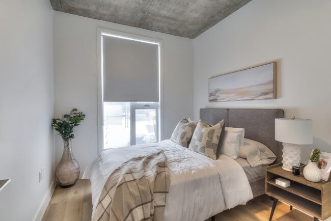 Building Photo - Leora Condo Rentals Saint-Laurent