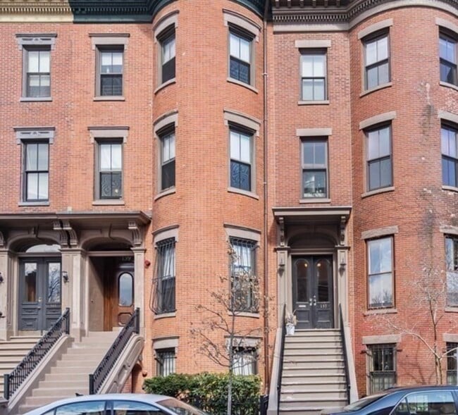 Building Photo - 131 Pembroke St