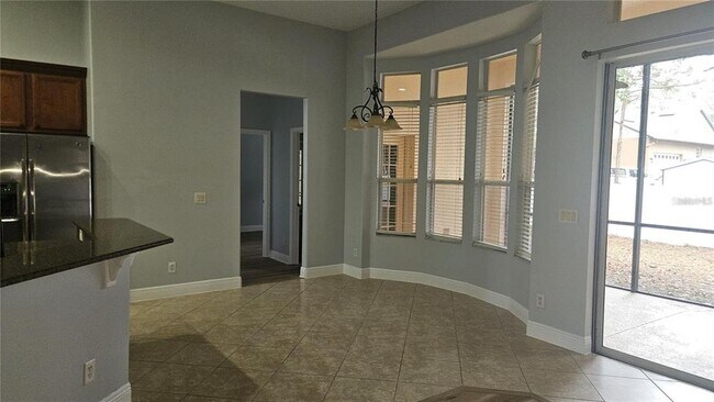 Foto del edificio - 317 E Blue Water Edge Dr