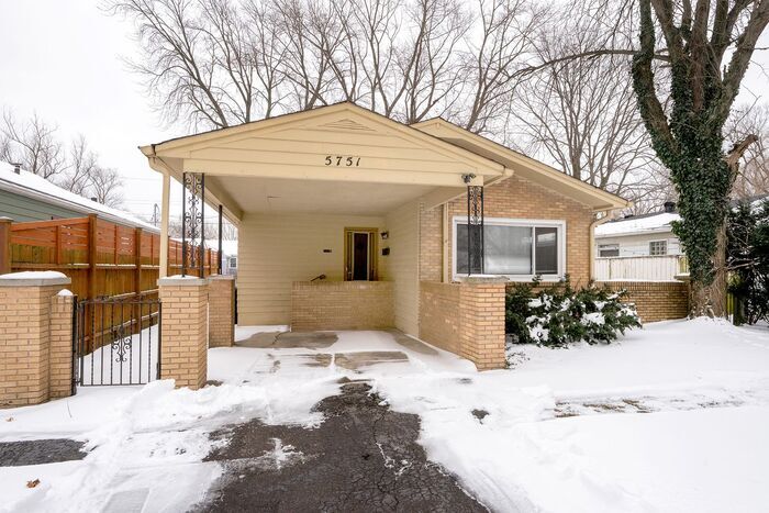 Primary Photo - Charming Broad Ripple 3 Bedroom