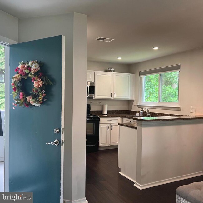 Building Photo - 11713 Summerchase Cir