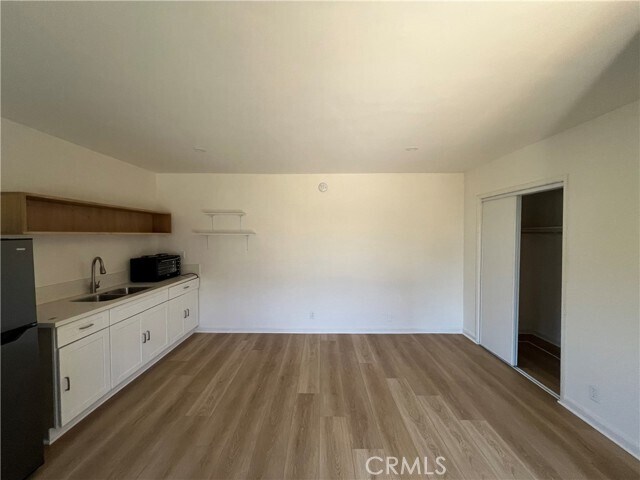Foto del edificio - 5920 Willowcrest Ave