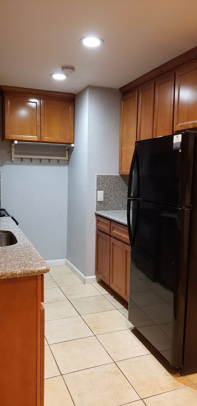 Foto del edificio - 275 Tradewinds Dr