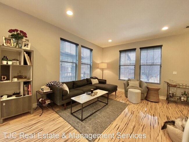 Building Photo - 3 br, 2.5 bath House - 3332 Valentia St