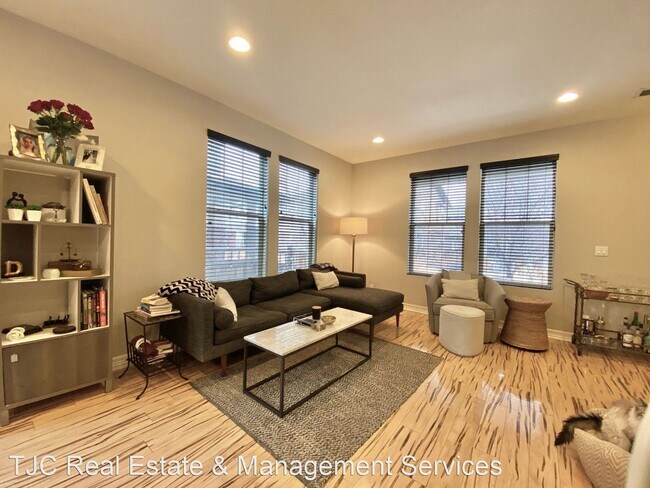 Foto del edificio - 3 br, 2.5 bath House - 3332 Valentia St