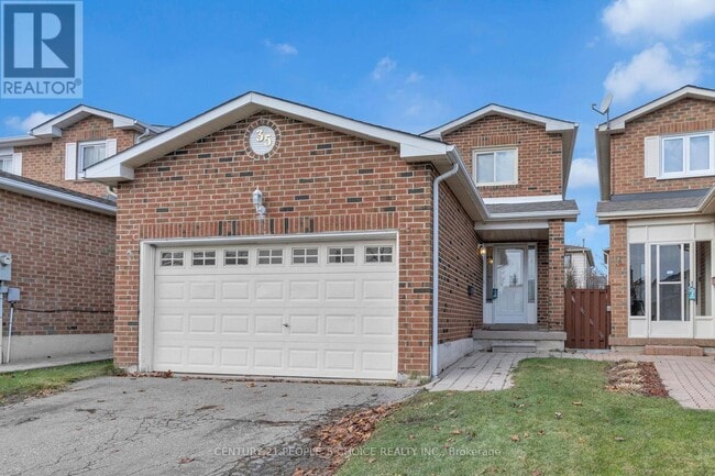 Building Photo - 35 Ferri Crescent