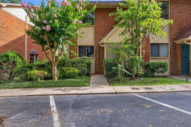 Foto del edificio - 3207 Shamrock St N
