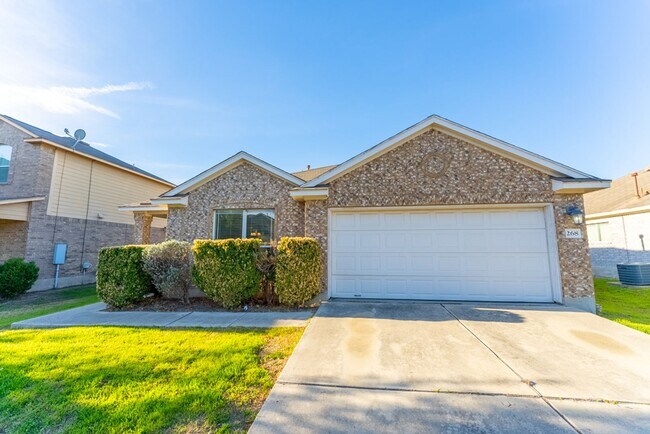 Building Photo - Charming Brick Home with Open Floorplan, Vaulted Ceilings, and Luxurious Amenities—Perfect for An...