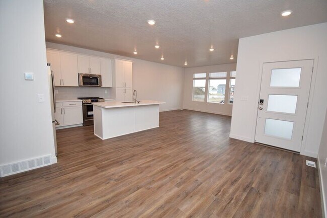 Building Photo - 11504 S Old Cedar Dr