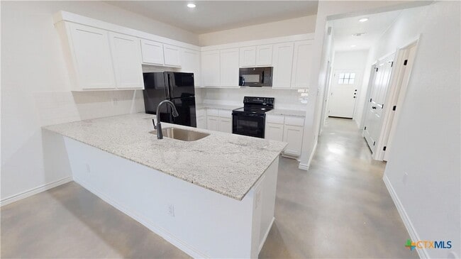 Foto del edificio - 905 Smoke Tree Ln