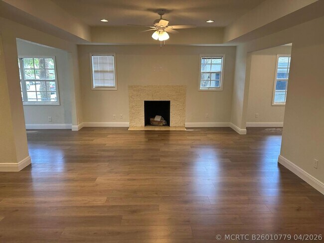 Foto del edificio - 340 Walton Blvd
