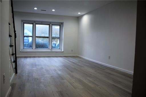 Building Photo - 6 Heritage Square