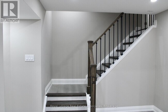 Photo du bâtiment - 711 Hammond St