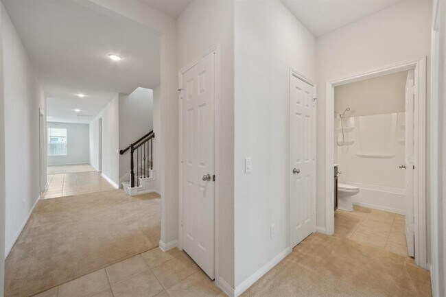 Foto del edificio - 9702 Fairymoss Ct