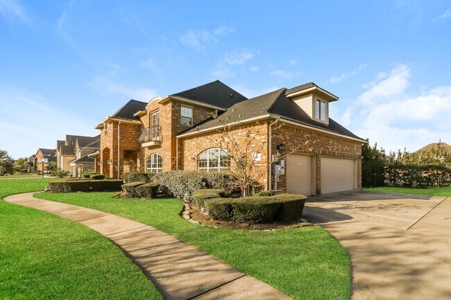 Foto del edificio - 3909 Pebble Brook Dr